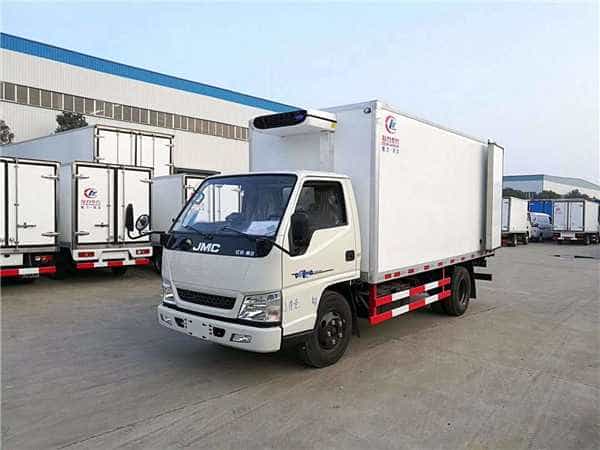 江铃4.2米货厢冷藏车什么驾驶证可以开