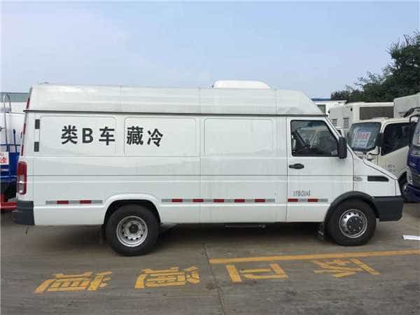 依维柯后双轮面包冷藏车拉鱼苗专用现车优惠