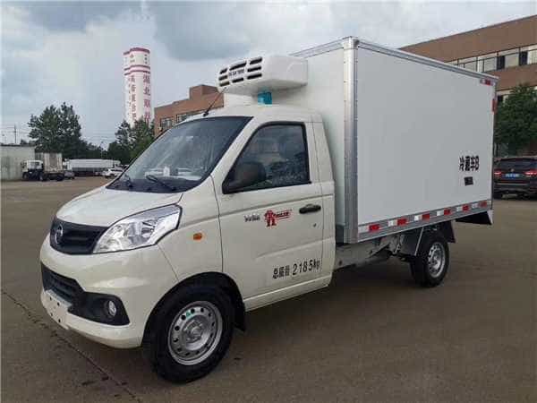 福田2.8米小型冷藏车高清图片